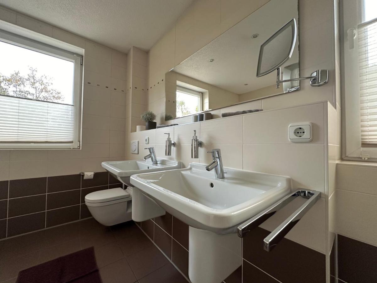 Stadtvilla In Leipzig 7 Personen 3 Schlafzimmer 2 Baeder Garten Und Terrasse Zentral Gelegen Messe Innenstadt Seen Екстериор снимка