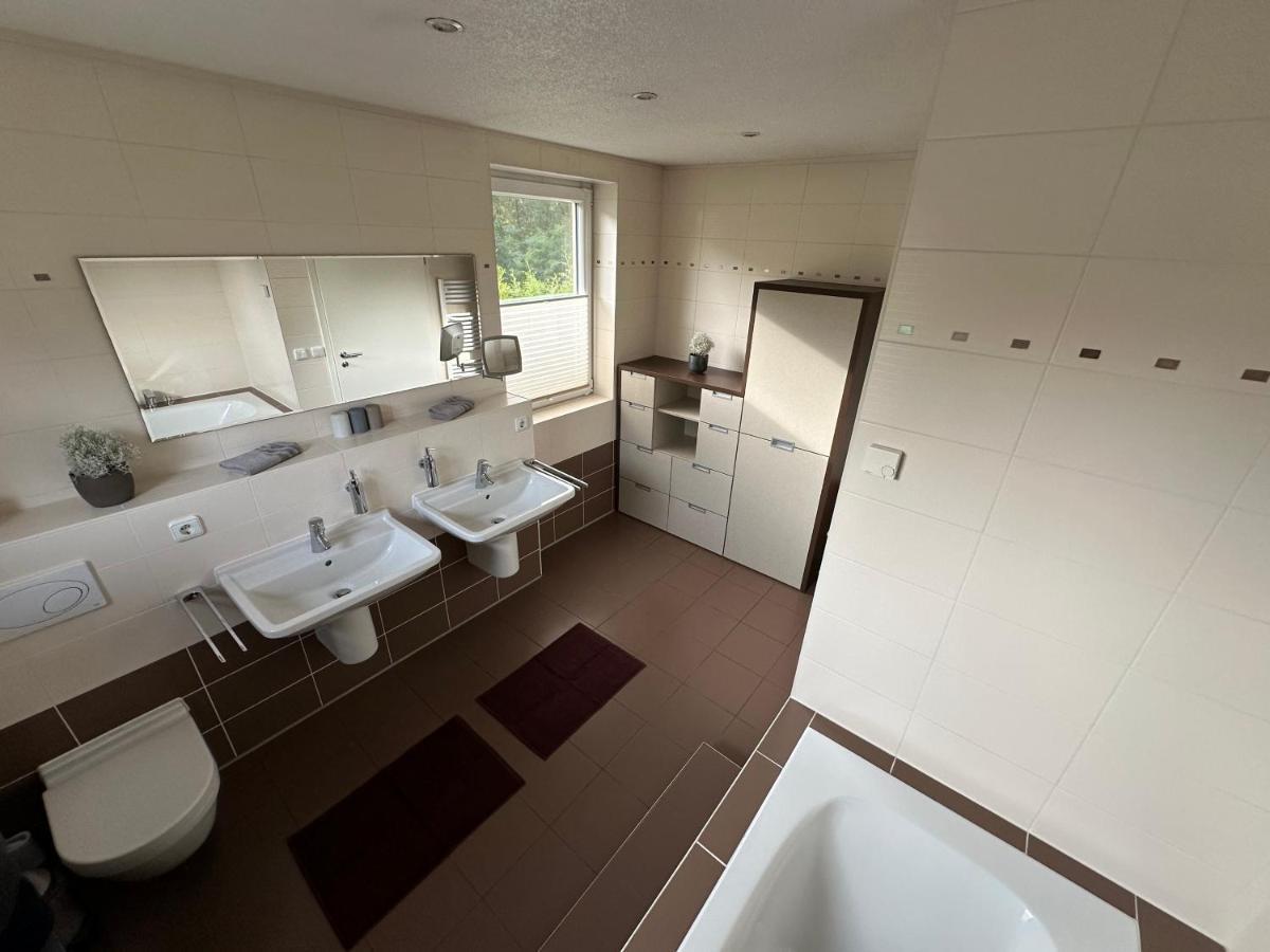 Stadtvilla In Leipzig 7 Personen 3 Schlafzimmer 2 Baeder Garten Und Terrasse Zentral Gelegen Messe Innenstadt Seen Екстериор снимка