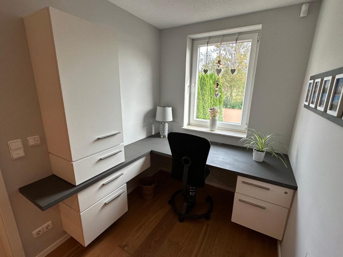 Stadtvilla In Leipzig 7 Personen 3 Schlafzimmer 2 Baeder Garten Und Terrasse Zentral Gelegen Messe Innenstadt Seen Екстериор снимка