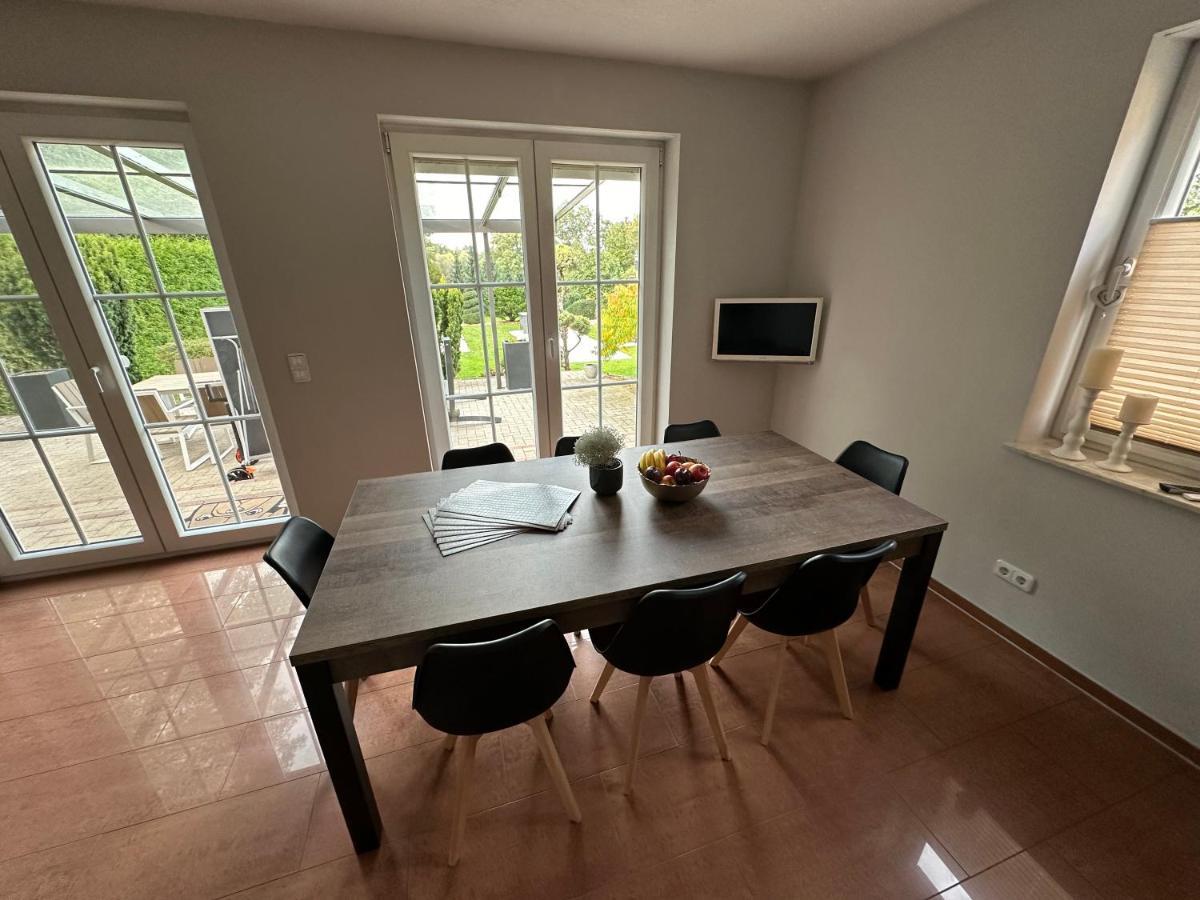 Stadtvilla In Leipzig 7 Personen 3 Schlafzimmer 2 Baeder Garten Und Terrasse Zentral Gelegen Messe Innenstadt Seen Екстериор снимка