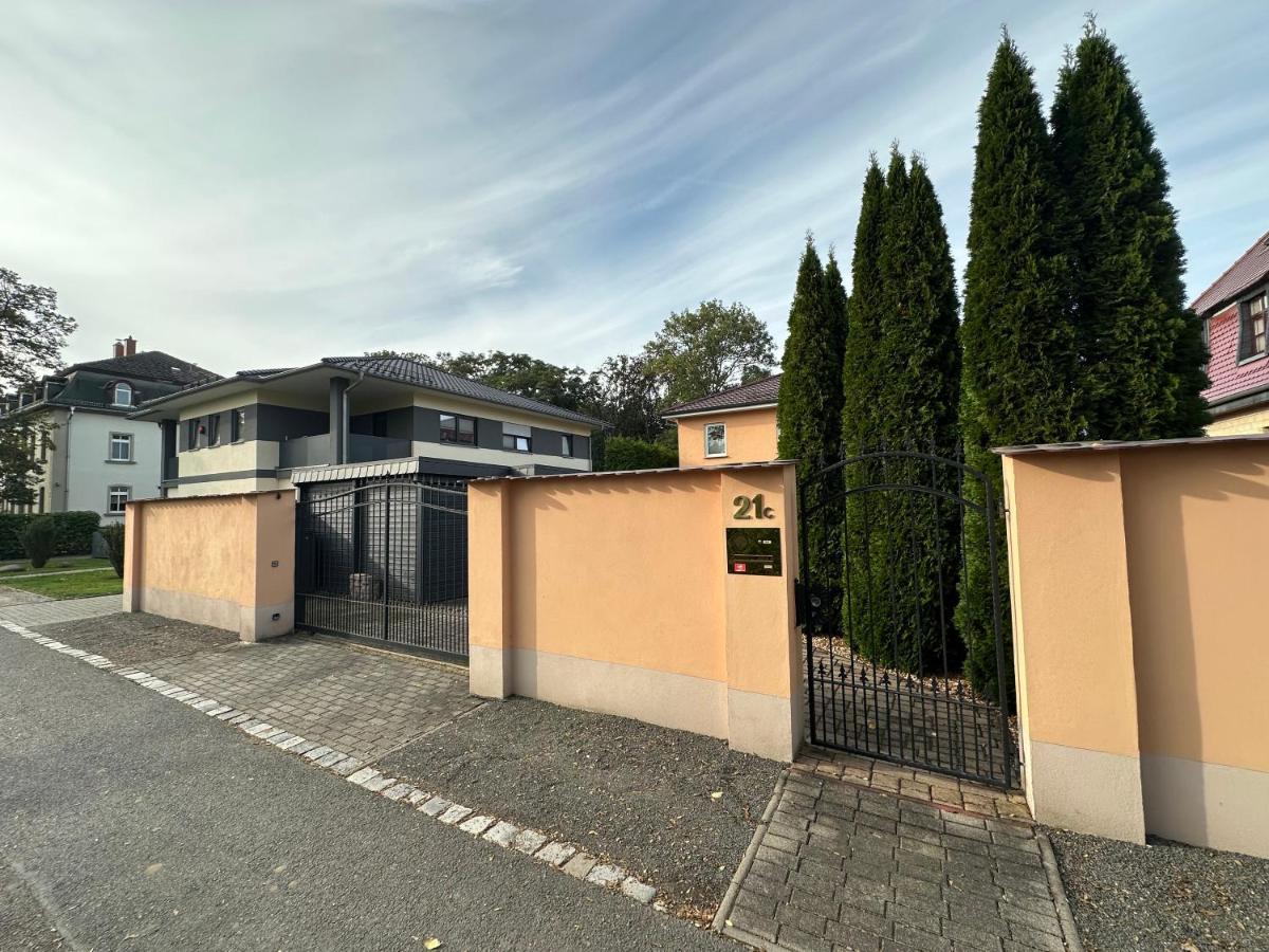 Stadtvilla In Leipzig 7 Personen 3 Schlafzimmer 2 Baeder Garten Und Terrasse Zentral Gelegen Messe Innenstadt Seen Екстериор снимка